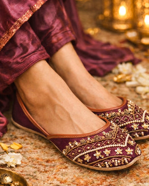 Maroon Punjabi jutti for women with pearl embellishments