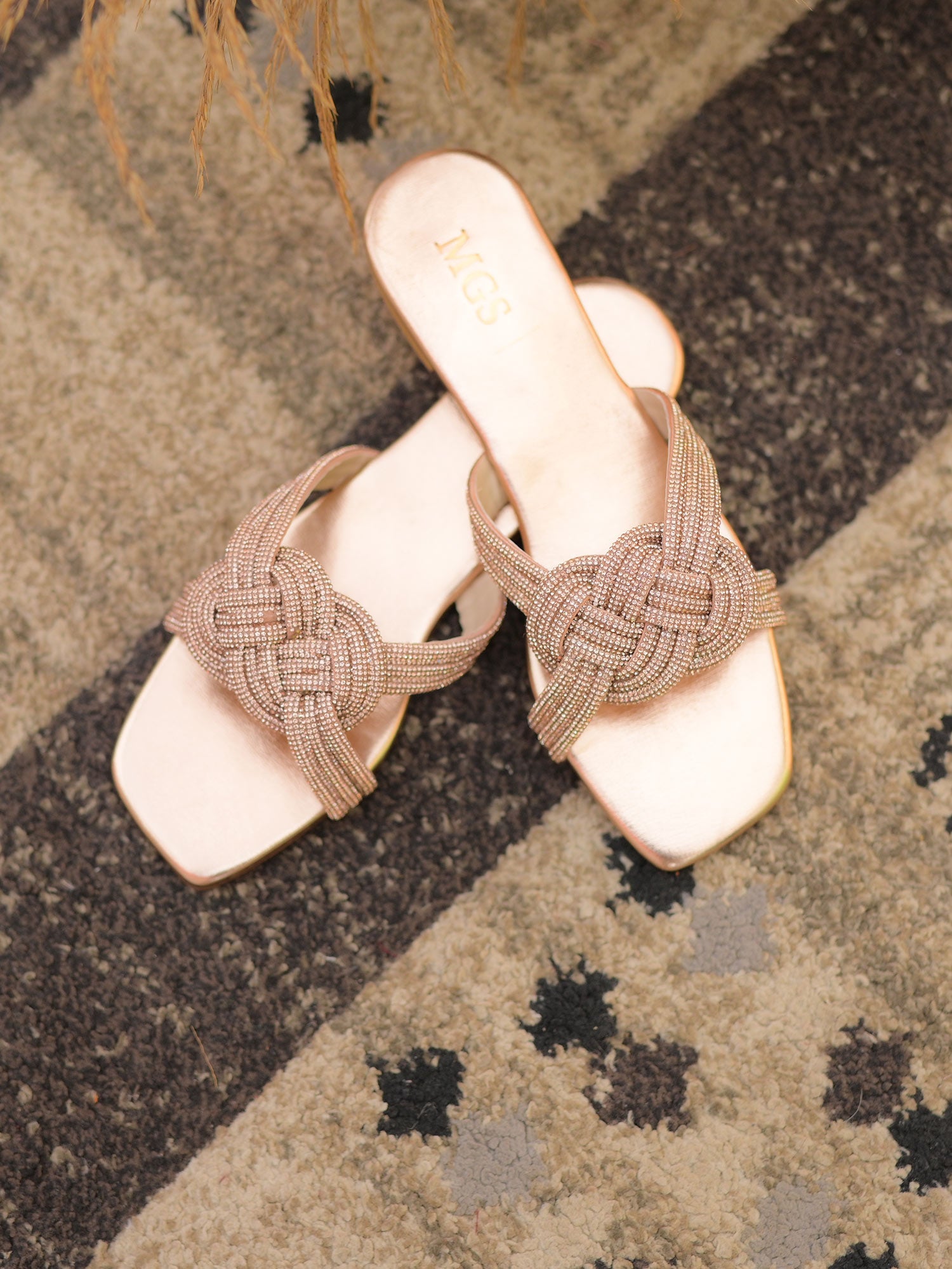 Lattice Knot Flats - Peach Blush