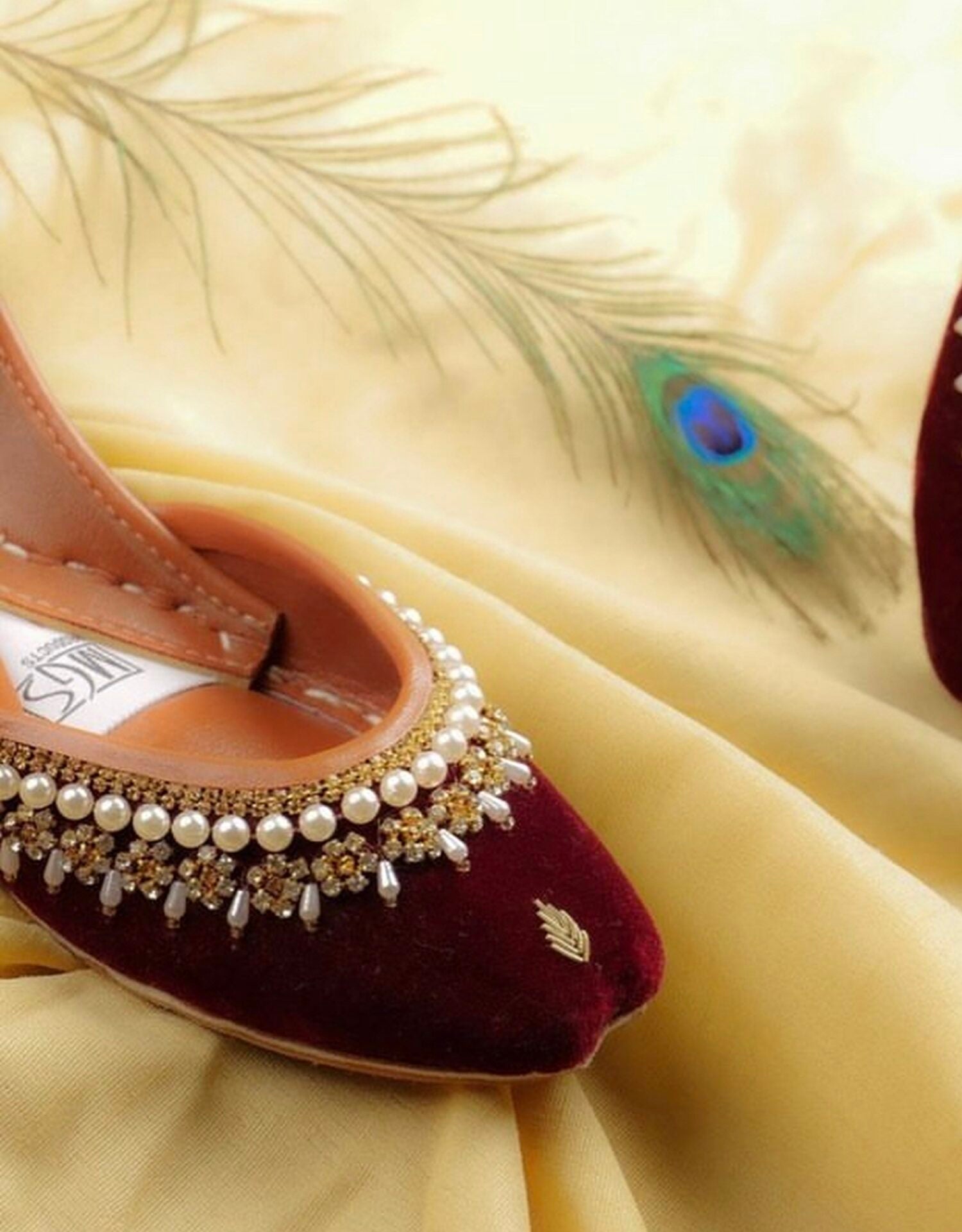 LUSTRE PEARL ENSEMBLE - RED