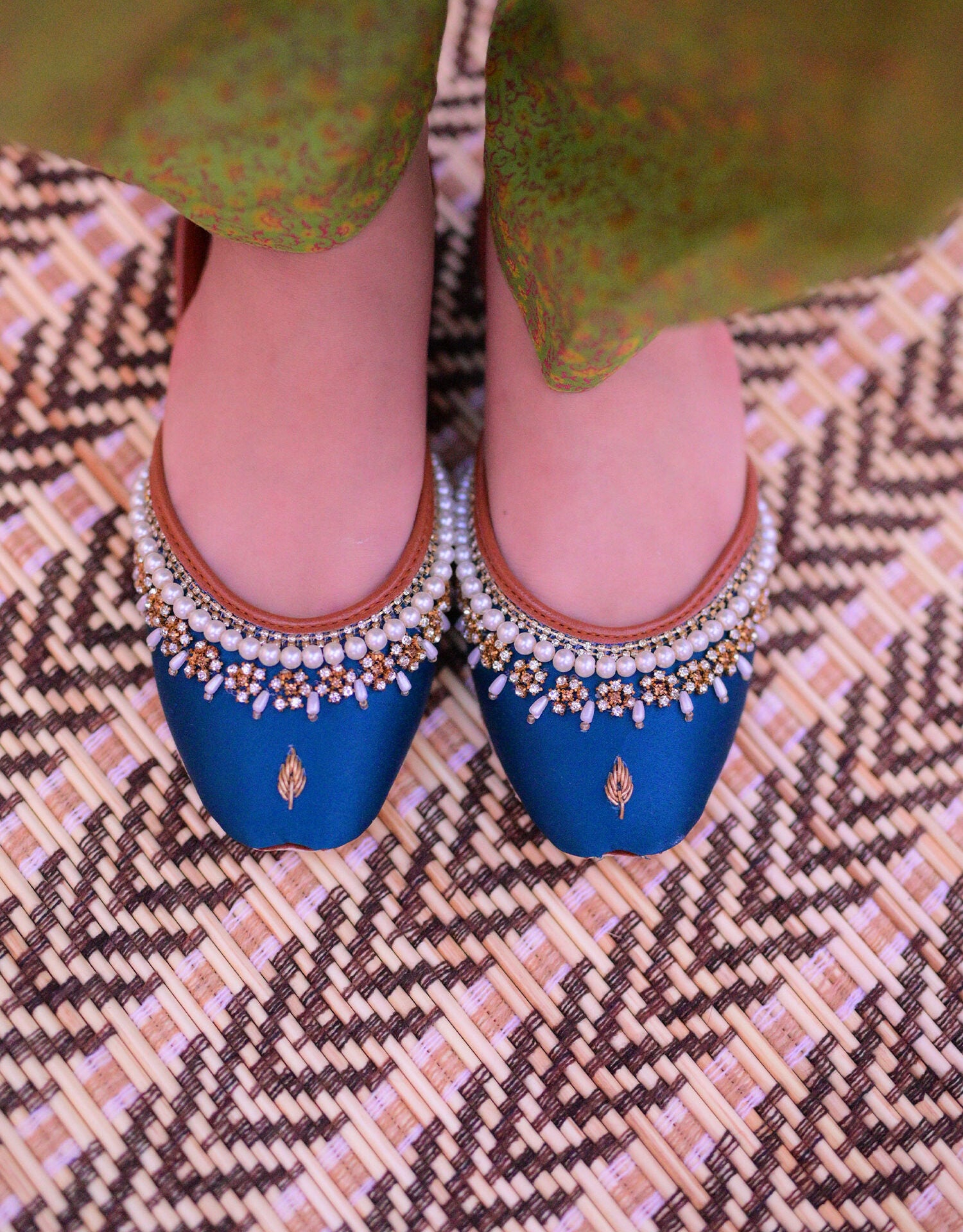 LUSTURE PEARL ENSEMBLE – Zinc Mirage