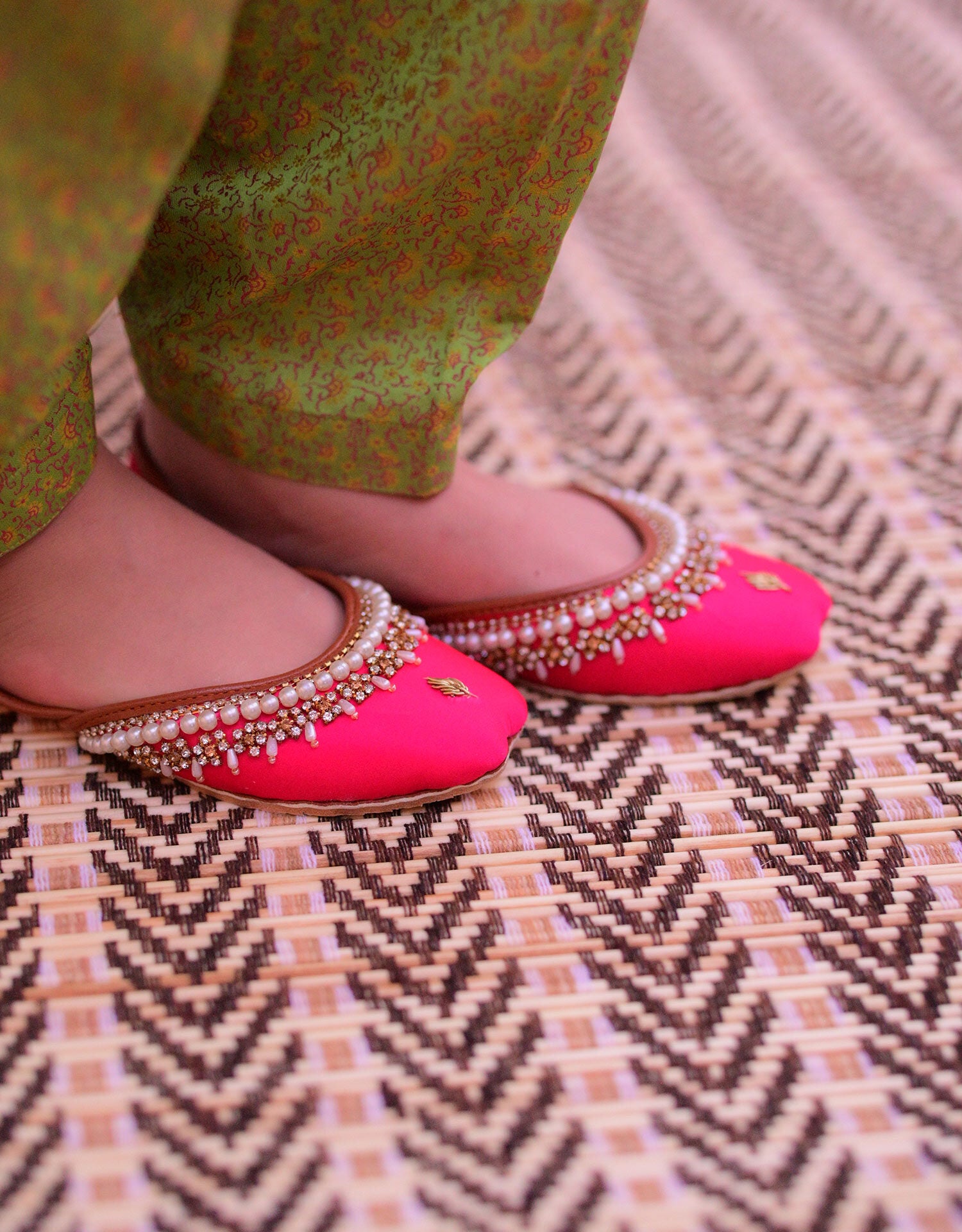 LUSTRE PEARL ENSEMBLE – Pink Elan